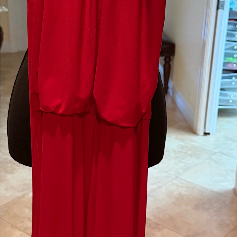 Elegant halter style jumpsuit.  Beautiful
